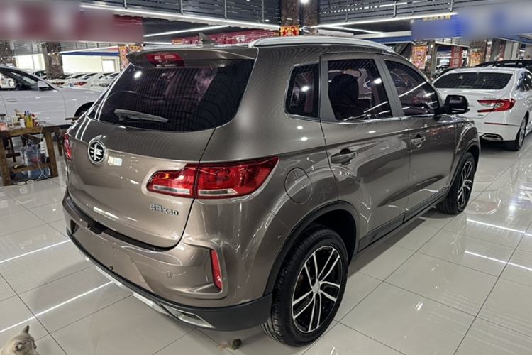 Used Bestune X40 2017 1.6L Automatic Luxury Model Exterior 5