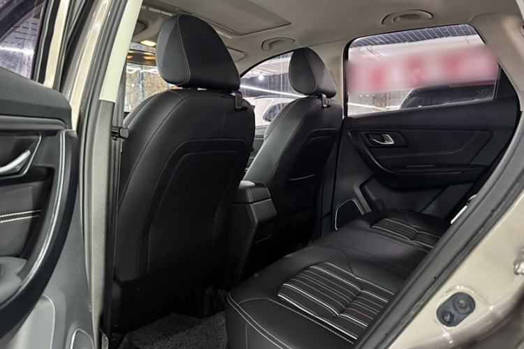 Used Bestune X40 2017 1.6L Automatic Luxury Model Interior 5