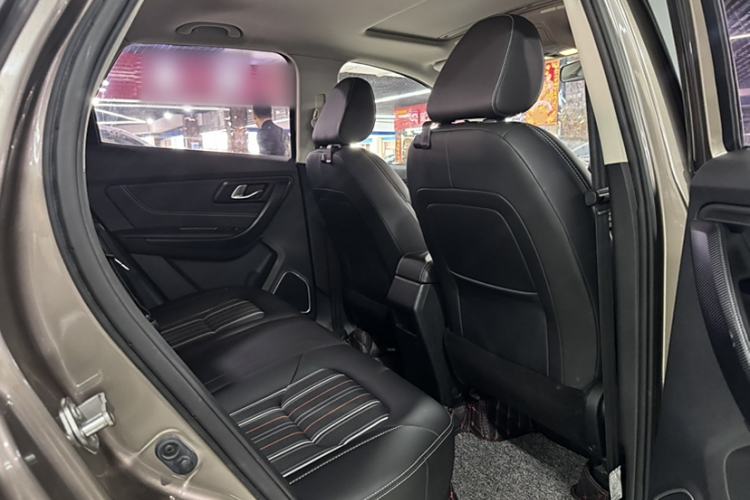 Used Bestune X40 2017 1.6L Automatic Luxury Model Interior 7