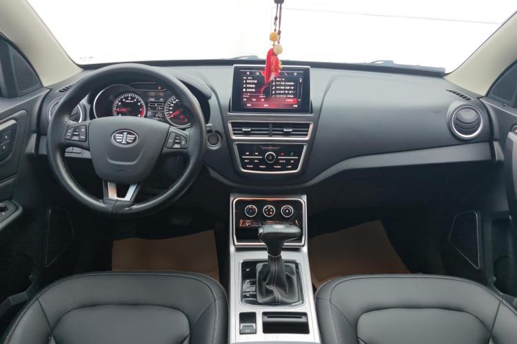 Used Bestune X40 2019 1.6L Automatic Luxury Edition China VI Center Console