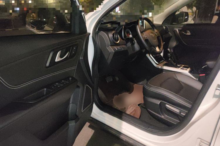 Used Bestune X40 2019 1.6L Automatic Luxury Edition China VI Driver Seat
