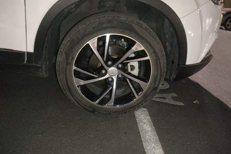 Used Bestune X40 2019 1.6L Automatic Luxury Edition China VI Right Front Wheel Hub
