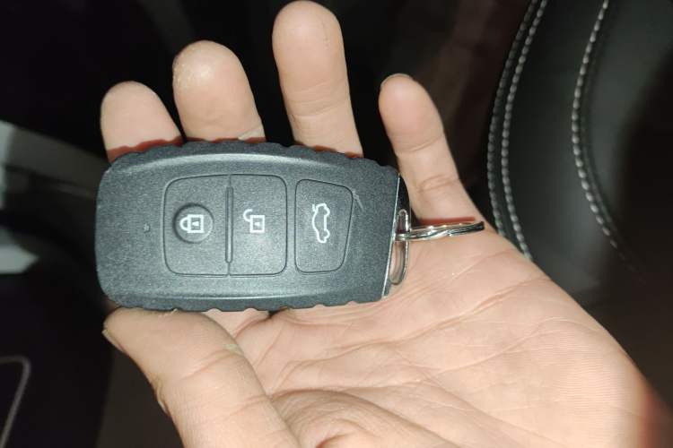 Used Bestune X40 2019 1.6L Automatic Luxury Edition China VI Vehicle Key