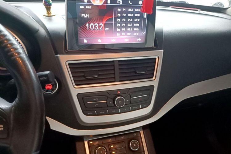 Used Bestune X40 2017 1.6L Automatic Prestige Edition Audio And AC Panel