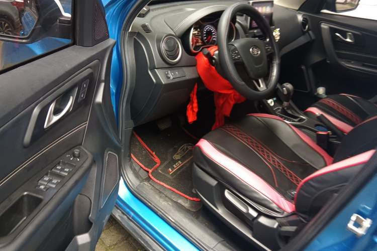Used Bestune X40 2017 1.6L Automatic Luxury Model Driver Seat