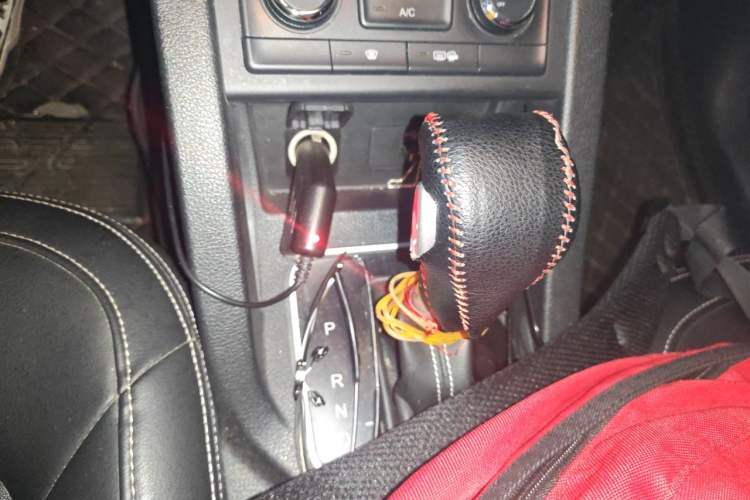 Used Bestune X40 2017 1.6L Automatic Luxury Model Gear Lever