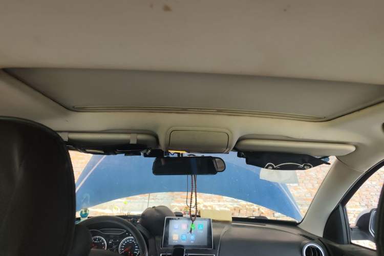 Used Bestune X40 2017 1.6L Automatic Prestige Edition Headliner