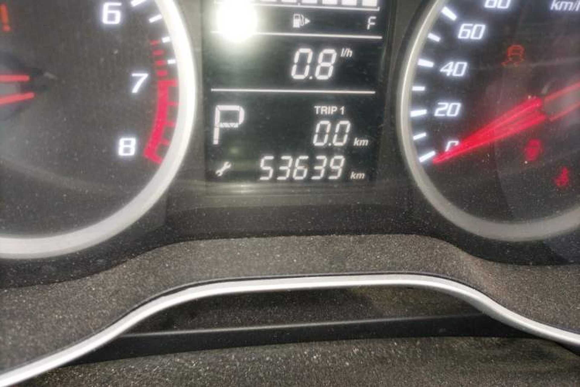 Used Bestune X40 2017 1.6L Automatic Luxury Model Odometer Close Up