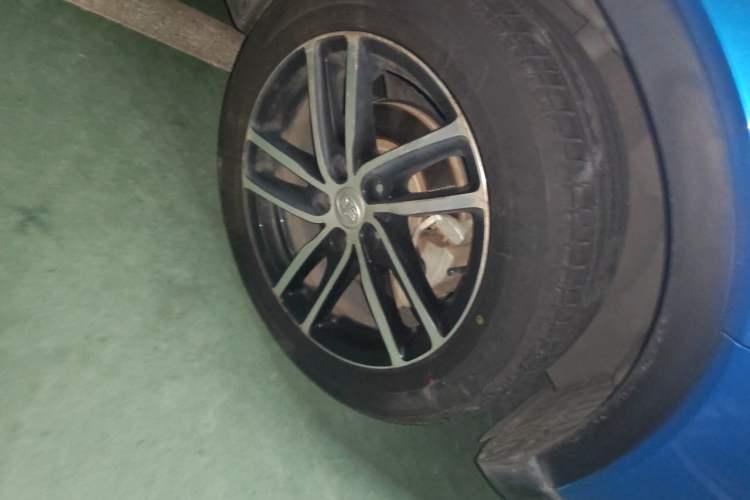 Used Bestune X40 2017 1.6L Automatic Luxury Model Right Front Wheel Hub