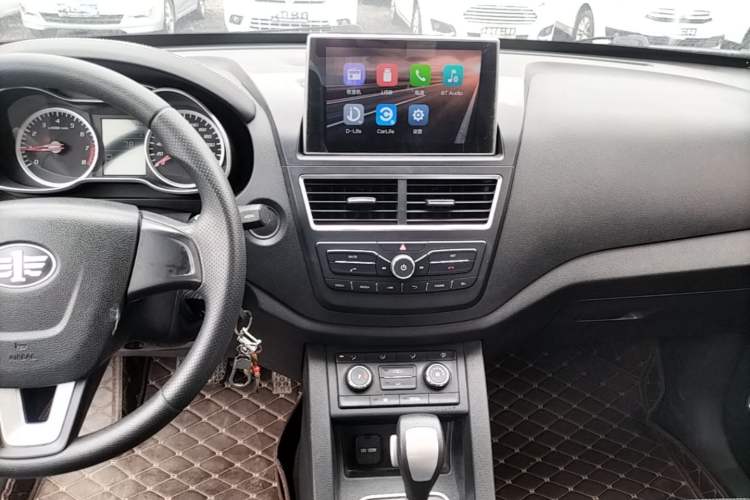 Used Bestune X40 2017 1.6L Automatic Luxury Model Audio And AC Panel