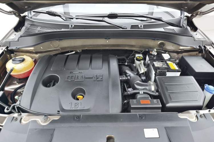 Used Bestune X40 2017 1.6L Automatic Prestige Edition Engine Bay