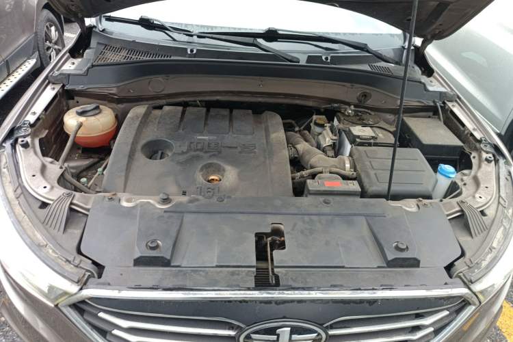 Used Bestune X40 2017 1.6L Automatic Prestige Edition Engine Bay