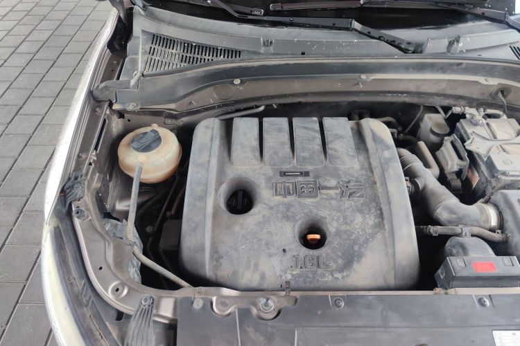 Used Bestune X40 2017 1.6L Automatic Prestige Edition Engine Bay Right