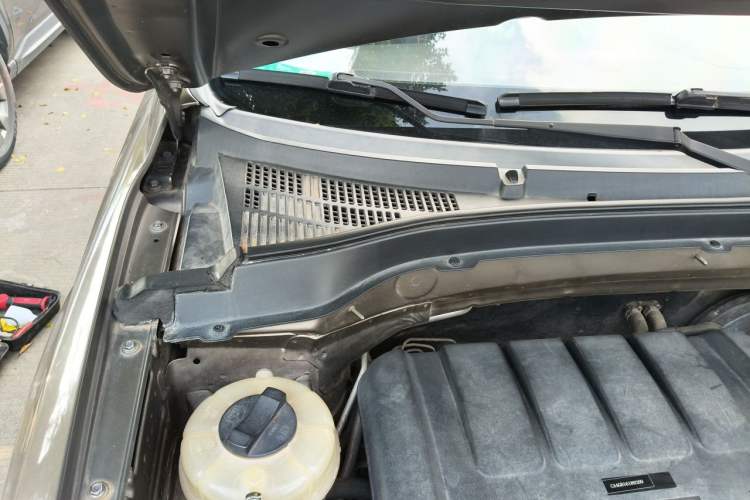 Used Bestune X40 2017 1.6L Automatic Luxury Model Engine Bay Right