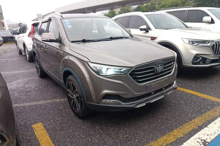 Used Bestune X40 2017 1.6L Automatic Prestige Edition Front Right 45 Deg