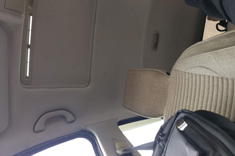 Used Bestune X40 2017 1.6L Automatic Prestige Edition Headliner