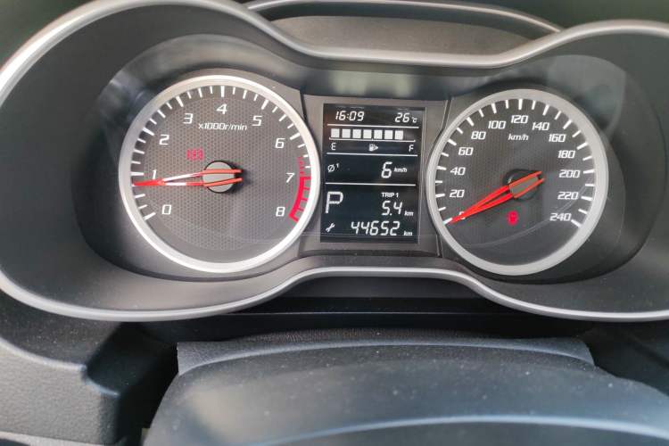 Used Bestune X40 2017 1.6L Automatic Luxury Model Instrument Cluster
