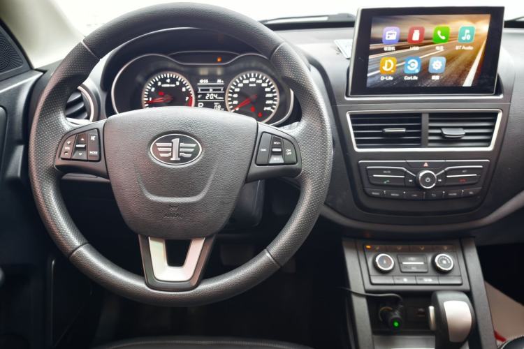 Used Bestune X40 2017 1.6L Automatic Prestige Edition Interior 8
