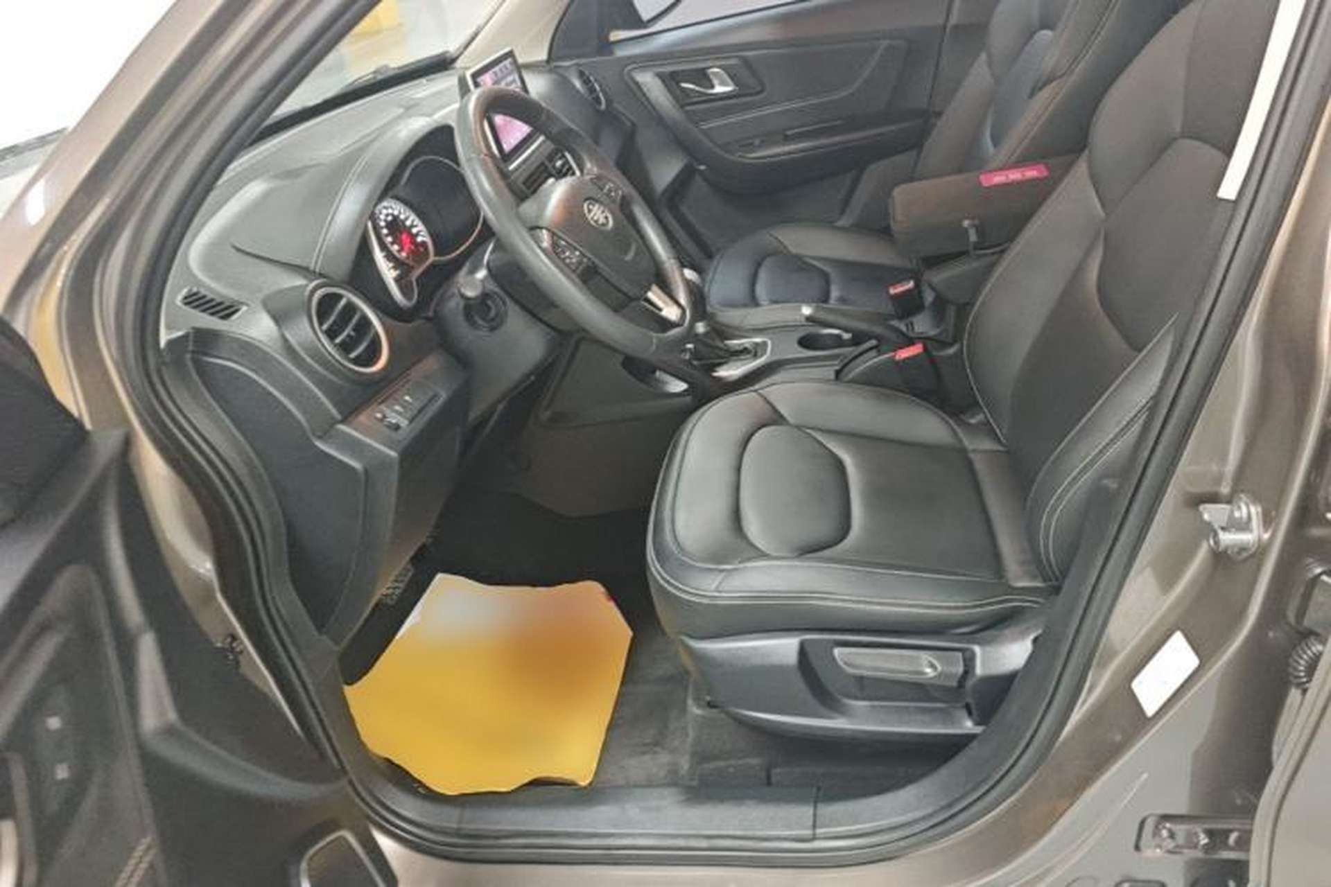 Used Bestune X40 2017 1.6L Automatic Luxury Model Left Front Seat
