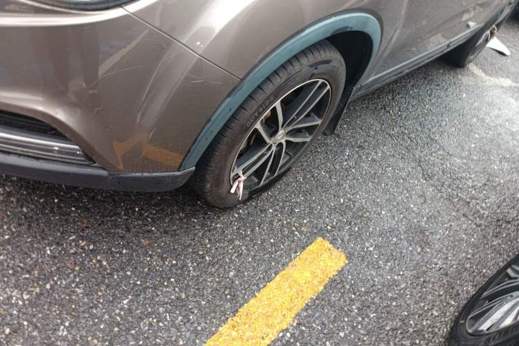 Used Bestune X40 2017 1.6L Automatic Prestige Edition Left Front Wheel Hub