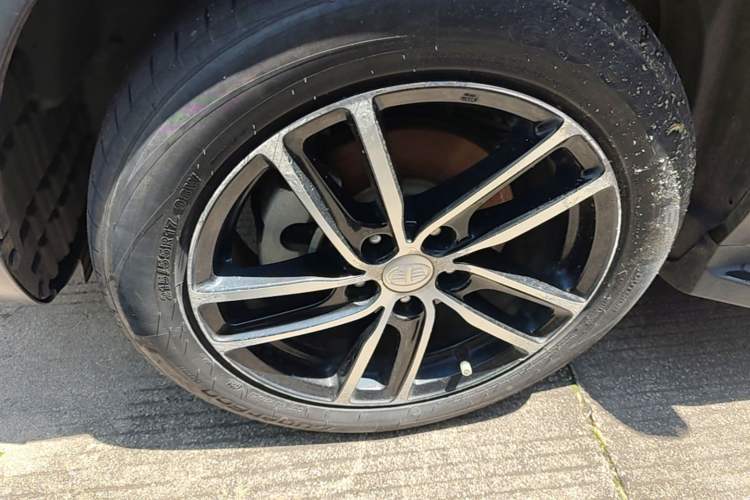 Used Bestune X40 2017 1.6L Automatic Luxury Model Left Front Wheel Hub