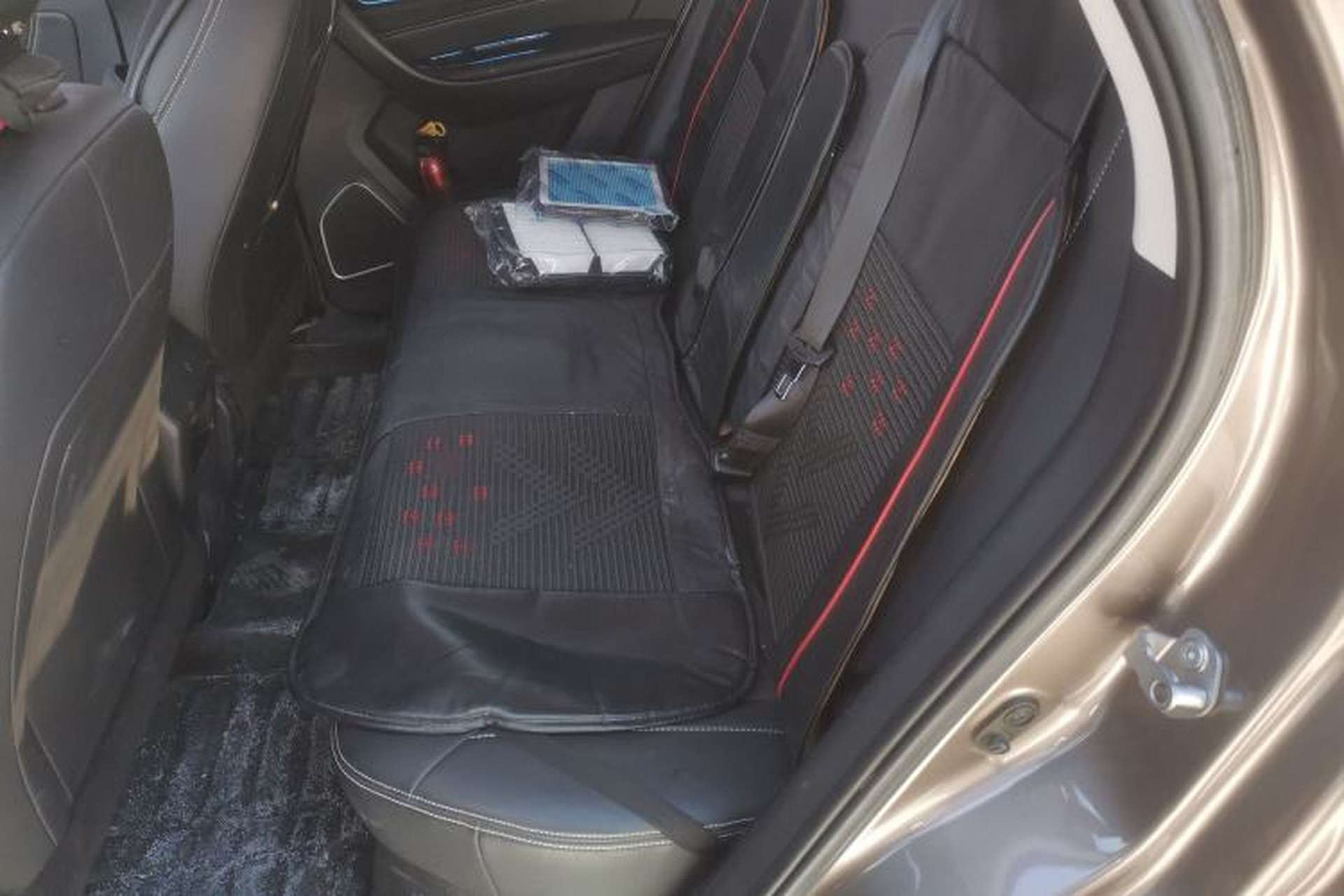 Used Bestune X40 2017 1.6L Manual Luxury Edition Left Rear Seat