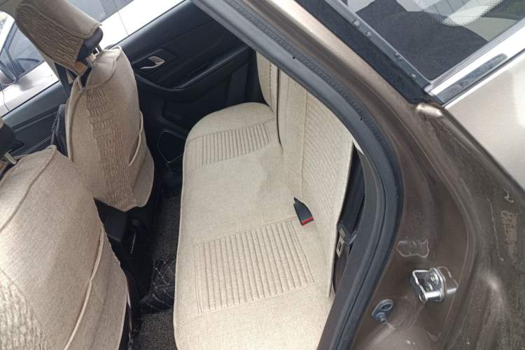 Used Bestune X40 2017 1.6L Automatic Prestige Edition Left Rear Seat