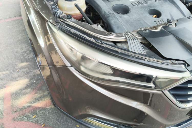 Used Bestune X40 2017 1.6L Automatic Luxury Model Right Front Headlight