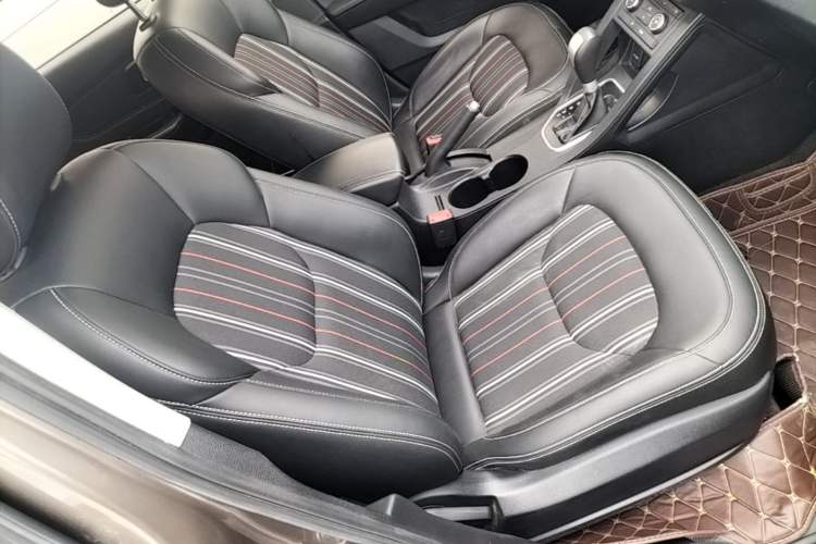 Used Bestune X40 2017 1.6L Automatic Luxury Model Right Front Seat