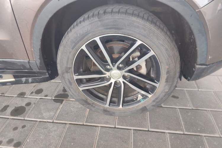 Used Bestune X40 2017 1.6L Automatic Prestige Edition Right Front Wheel Hub