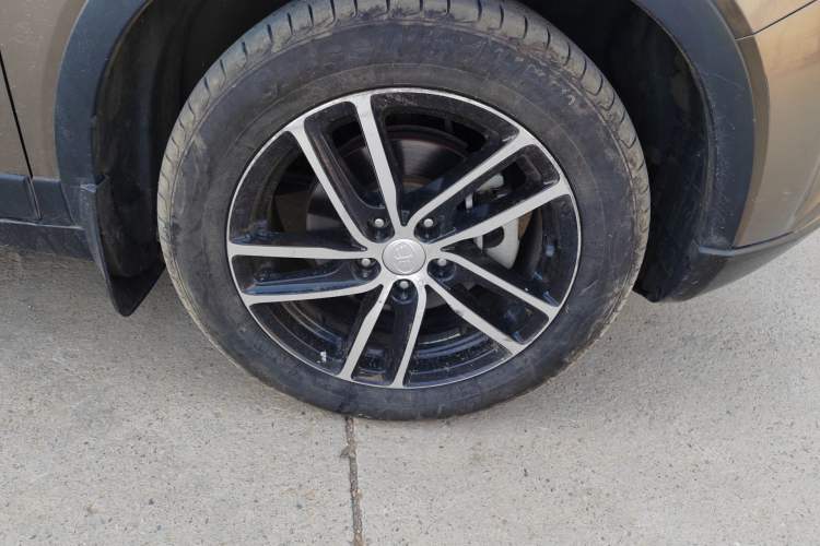 Used Bestune X40 2017 1.6L Automatic Luxury Model Right Front Wheel Hub