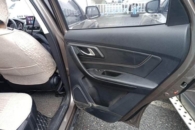Used Bestune X40 2017 1.6L Automatic Prestige Edition Right Rear Door Interior