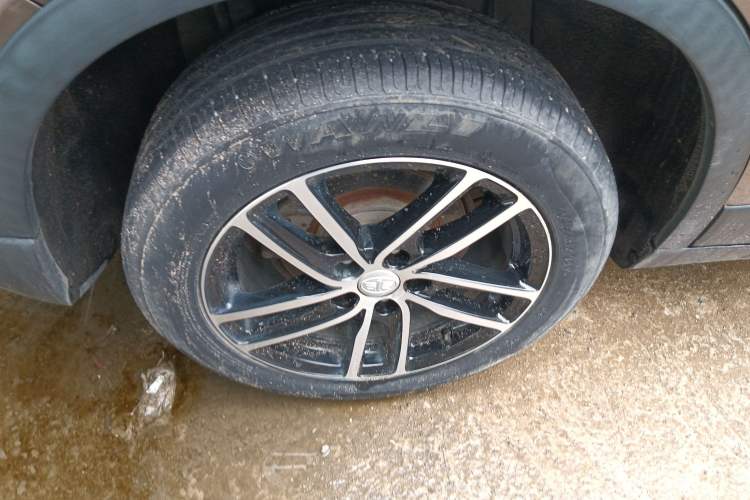 Used Bestune X40 2017 1.6L Automatic Luxury Model Right Rear Wheel Hub