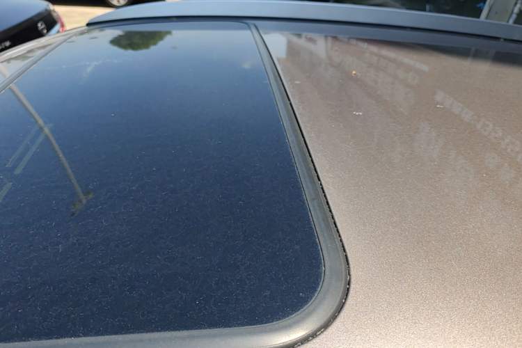 Used Bestune X40 2017 1.6L Automatic Luxury Model Roof