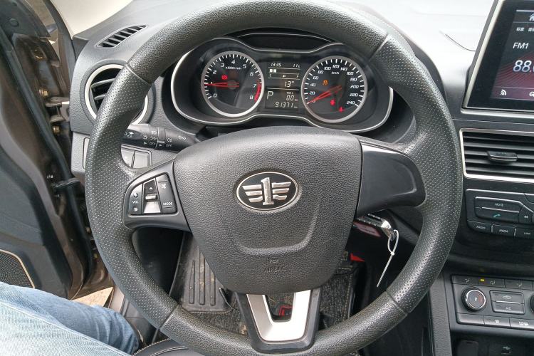 Used Bestune X40 2017 1.6L Automatic Luxury Model Steering Wheel