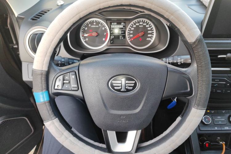 Used Bestune X40 2017 1.6L Automatic Luxury Model Steering Wheel