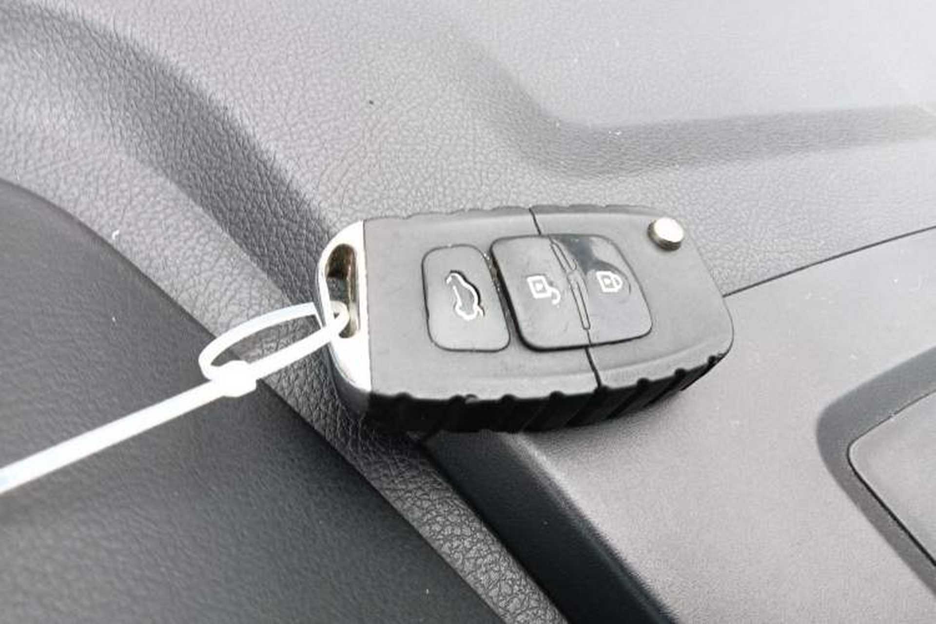 Used Bestune X40 2017 1.6L Automatic Luxury Model Vehicle Key