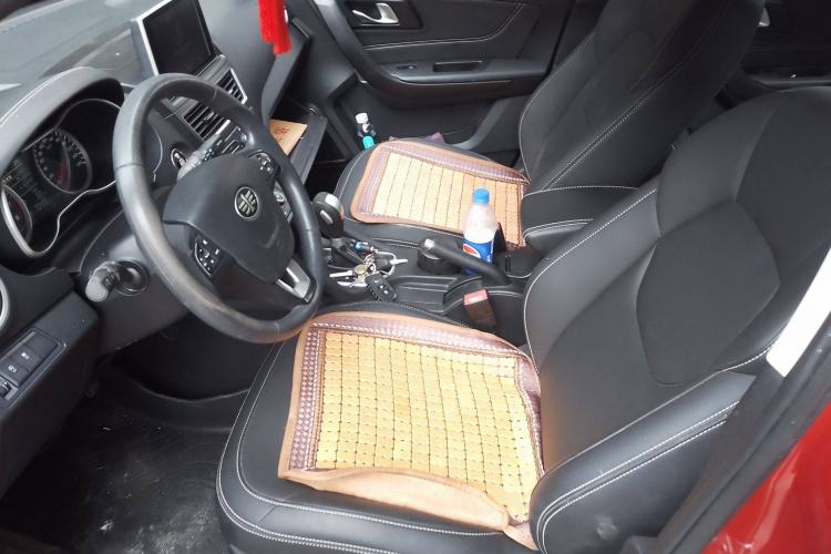 Used Bestune X40 2017 1.6L Automatic Luxury Model Driver Seat