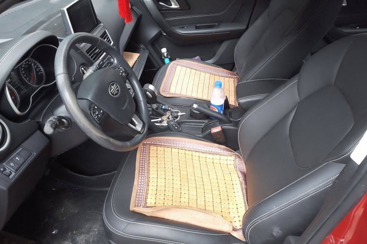 Used Bestune X40 2017 1.6L Automatic Luxury Model Left Front Seat