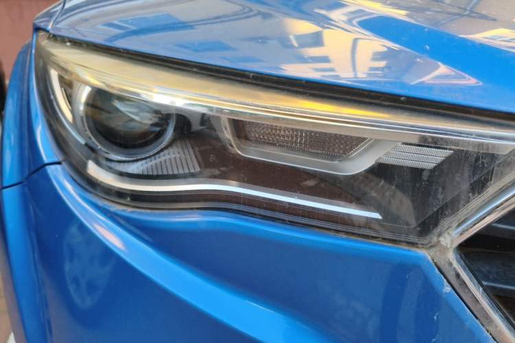 Used Bestune X40 2017 1.6L Automatic Prestige Edition Right Front Headlight