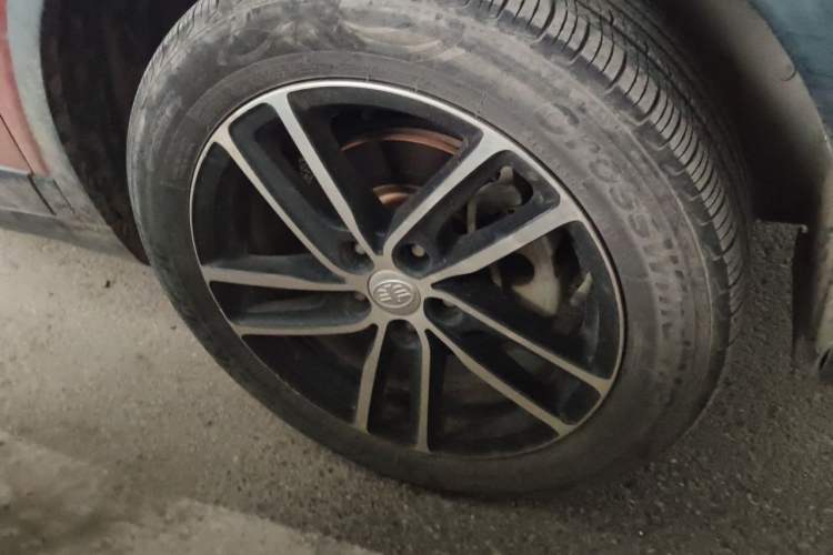 Used Bestune X40 2017 1.6L Manual Luxury Edition Right Front Wheel Hub