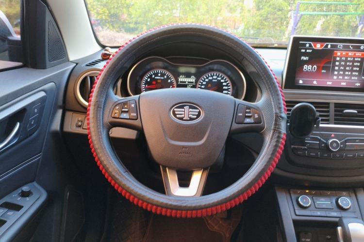 Used Bestune X40 2017 1.6L Automatic Prestige Edition Steering Wheel