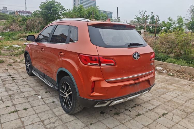 Used Bestune X40 2017 1.6L Automatic Luxury Model Exterior 2