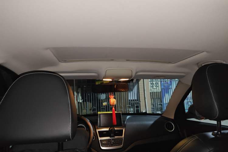 Used Bestune X40 2017 1.6L Automatic Prestige Edition Headliner