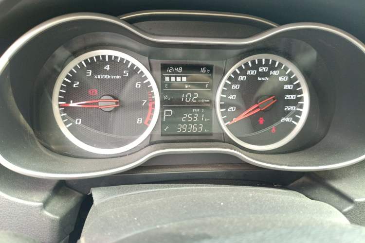 Used Bestune X40 2017 1.6L Automatic Luxury Model Instrument Cluster