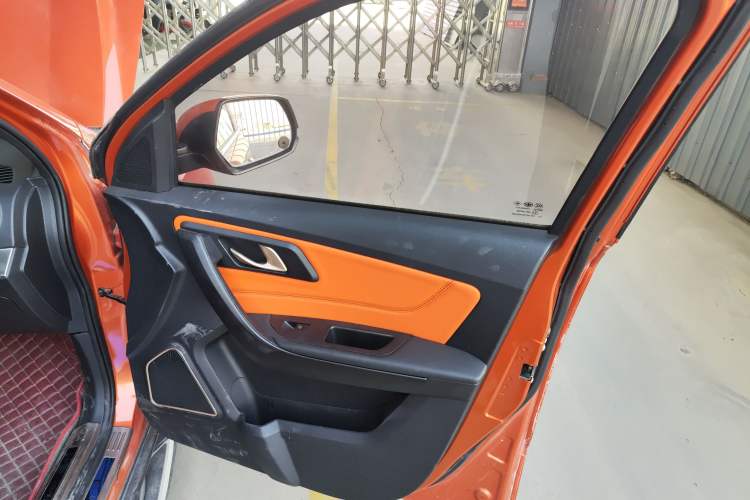 Used Bestune X40 2017 1.6L Automatic Prestige Edition Interior 2