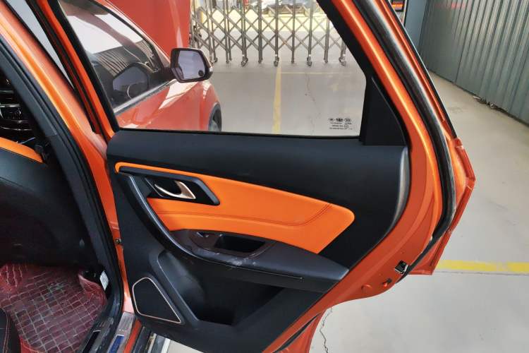 Used Bestune X40 2017 1.6L Automatic Prestige Edition Interior 3