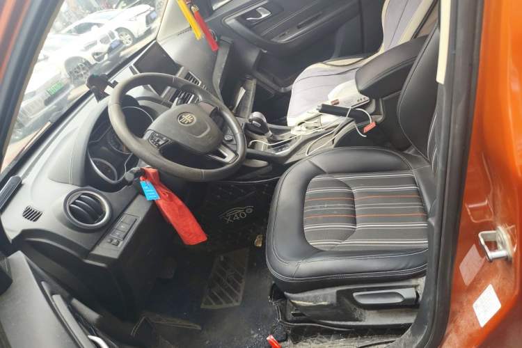 Used Bestune X40 2017 1.6L Automatic Luxury Model Left Front Seat
