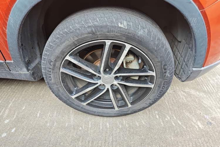 Used Bestune X40 2017 1.6L Manual Prestige Edition Right Front Wheel Hub