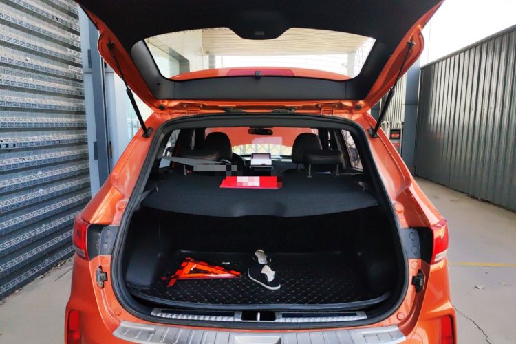 Used Bestune X40 2017 1.6L Automatic Prestige Edition Trunk